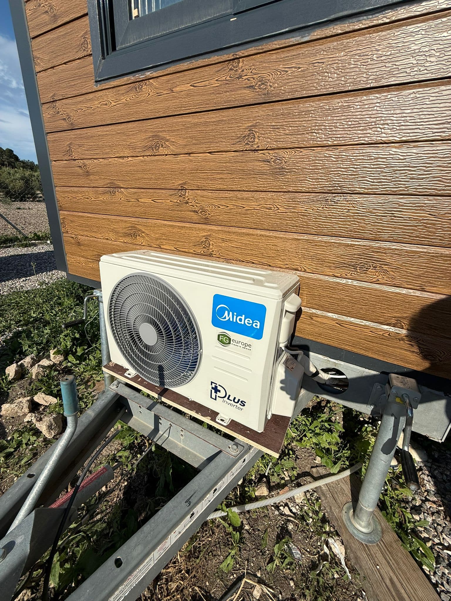 Midea klima dış ünite montajı Urla İzmir